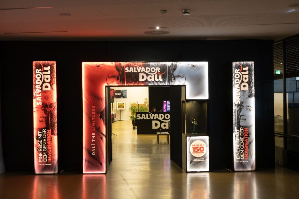 Wystawa „Salvador Dalí Exhibition”
